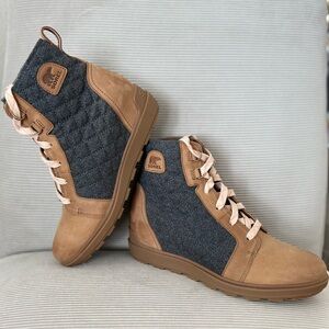 SOREL Women's Evie II NW Lace Boots in the "Velvet Tan/Gum" size 10.5